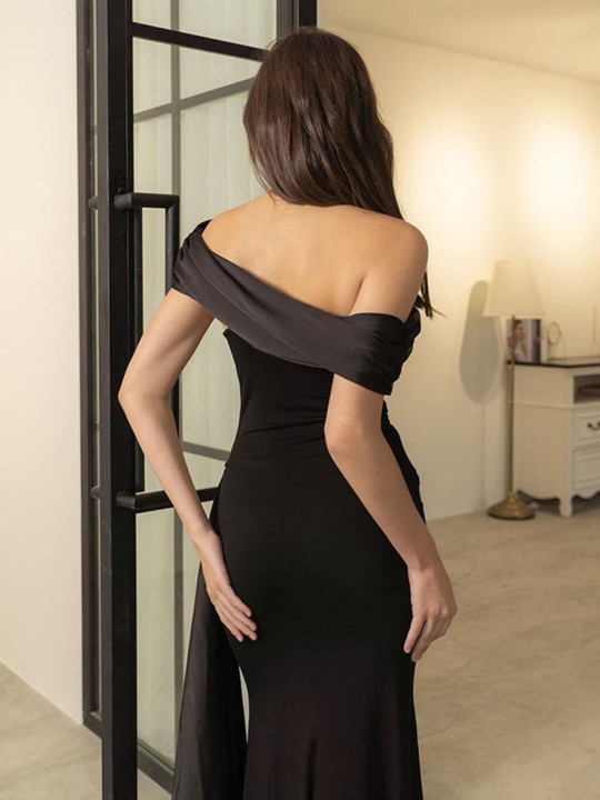 Off-Shoulder Maxi Dress - Image 7