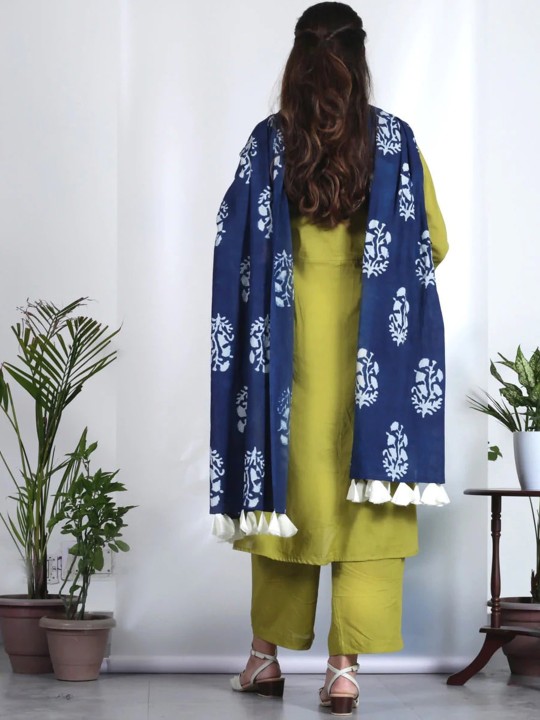Women Round Neck Kurta with Salwar & With Dupatta - Image 2