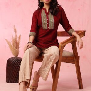 Women Mirror Work Kurta