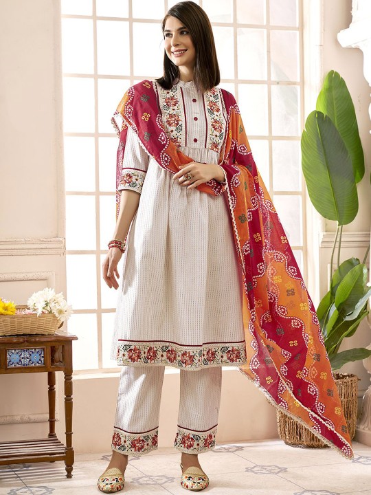 Women Floral Embroidered Pleated Thread Work Kurta with Trousers & With Dupatta