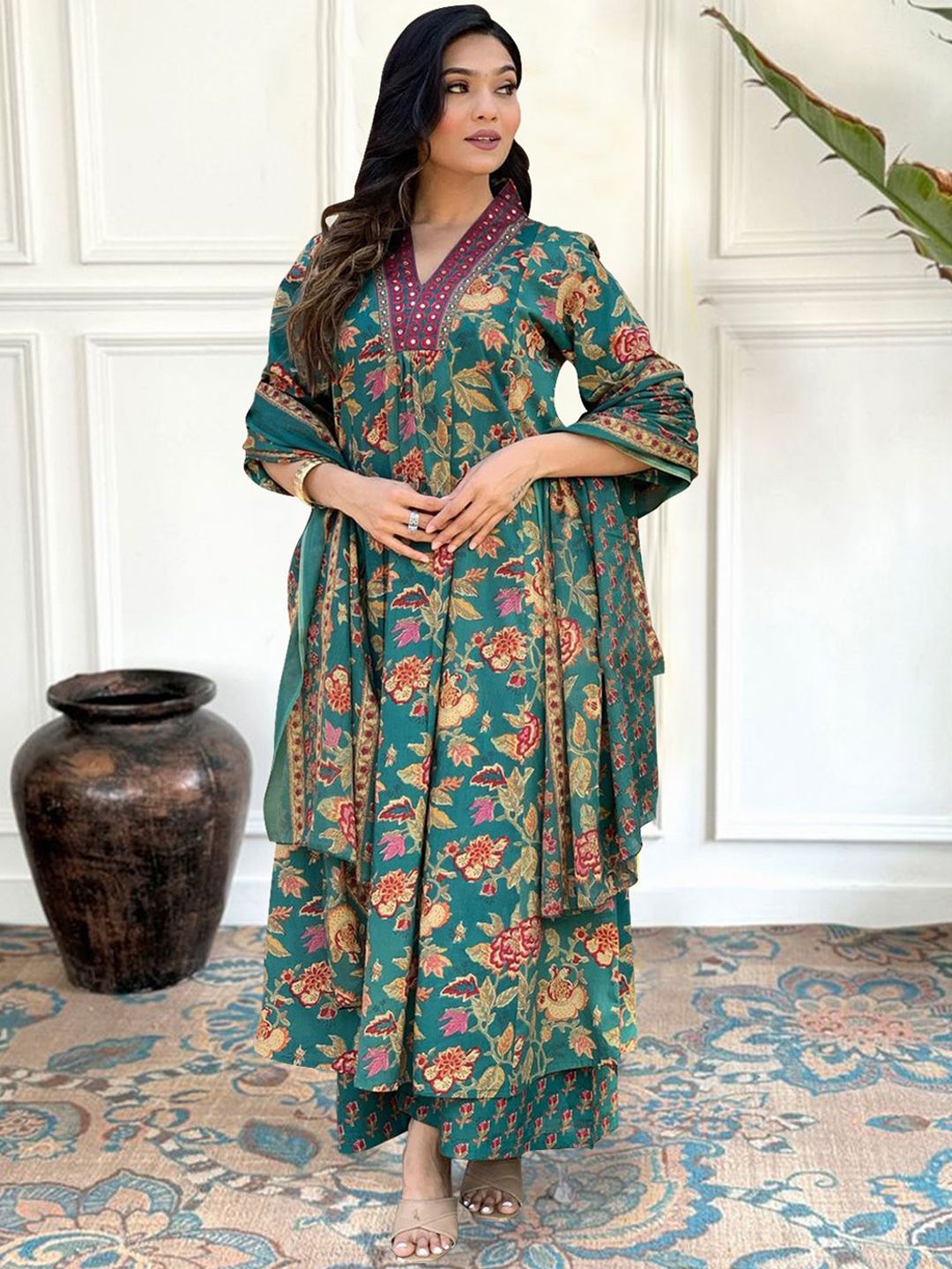 Women Floral Printed V-Neck Anarkali Kurta with Palazzos & With Dupatta
