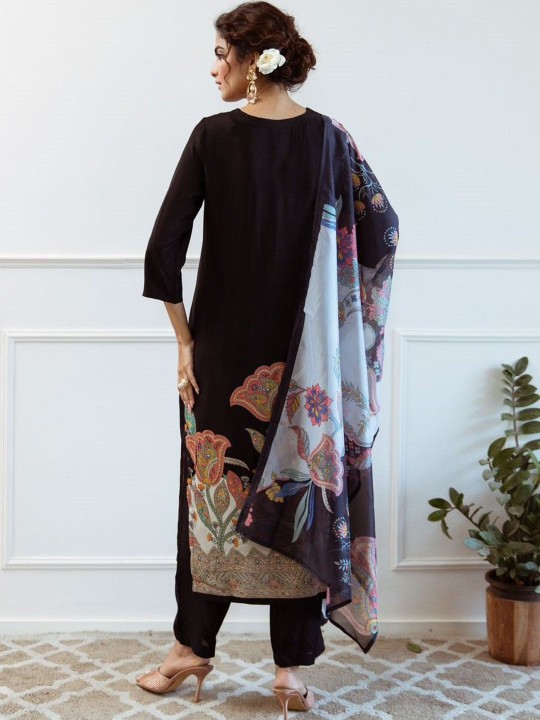 Women Ethnic Motifs Printed Regular Thread Work Pure Cotton Kurta with Trousers & With Dupatta - Image 4