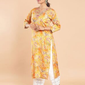 Women Floral Printed Straight Kurta