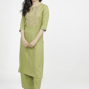 Women Green Yoke Design Keyhole Neck Thread Work Kurta