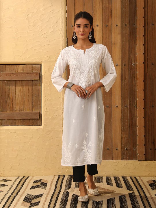 Women Checked Chikankari Kurta - Image 4