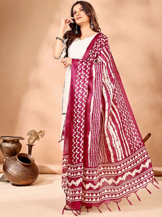 Women Floral Embroidered Regular Thread Work Pure Cotton Kurta with Trousers & With Dupatta - Image 2